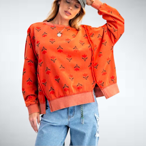 Easel Tops - Easel Vintage Floral Print Sweatshirt in Boho Red Size S